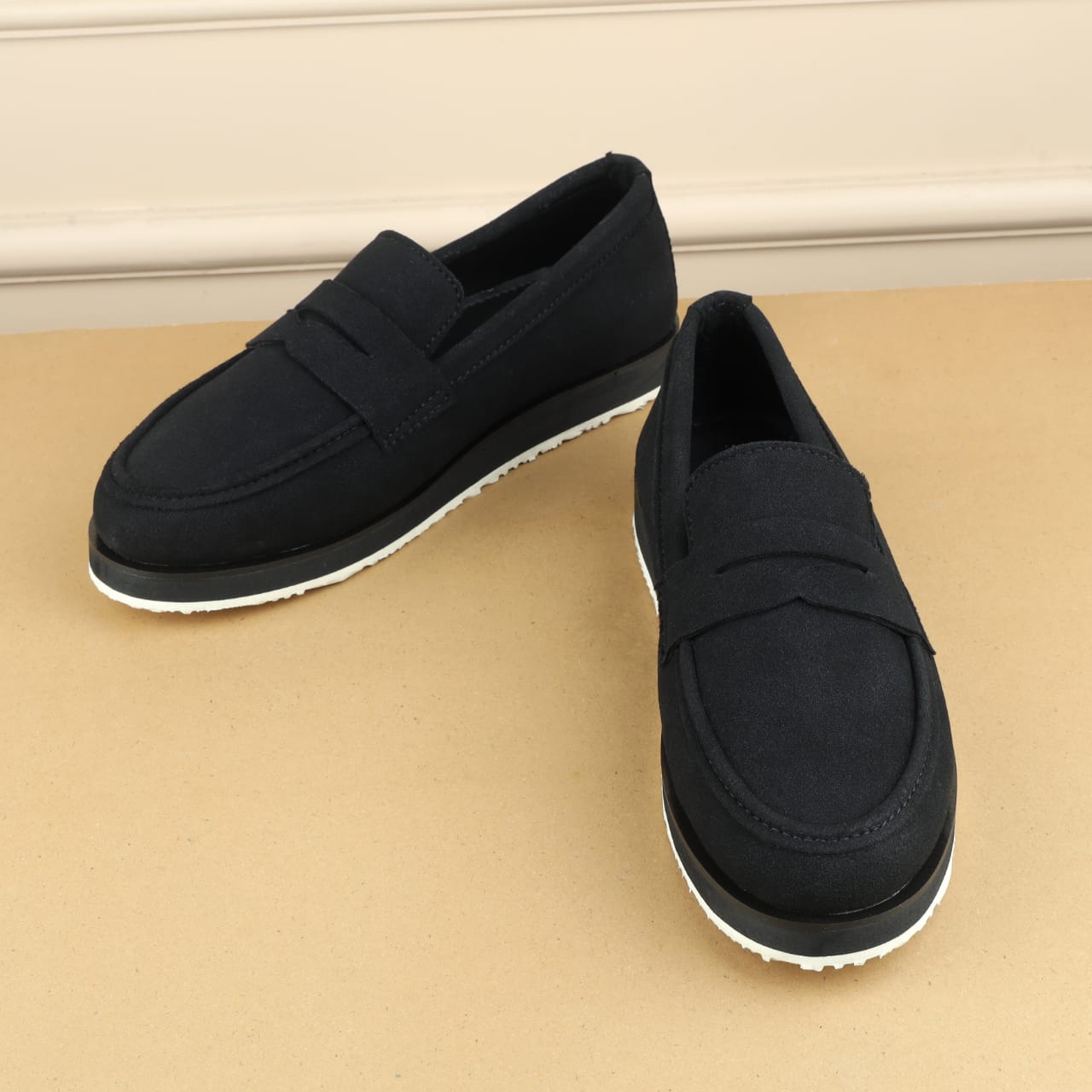 VB:701-BLK - Image 3