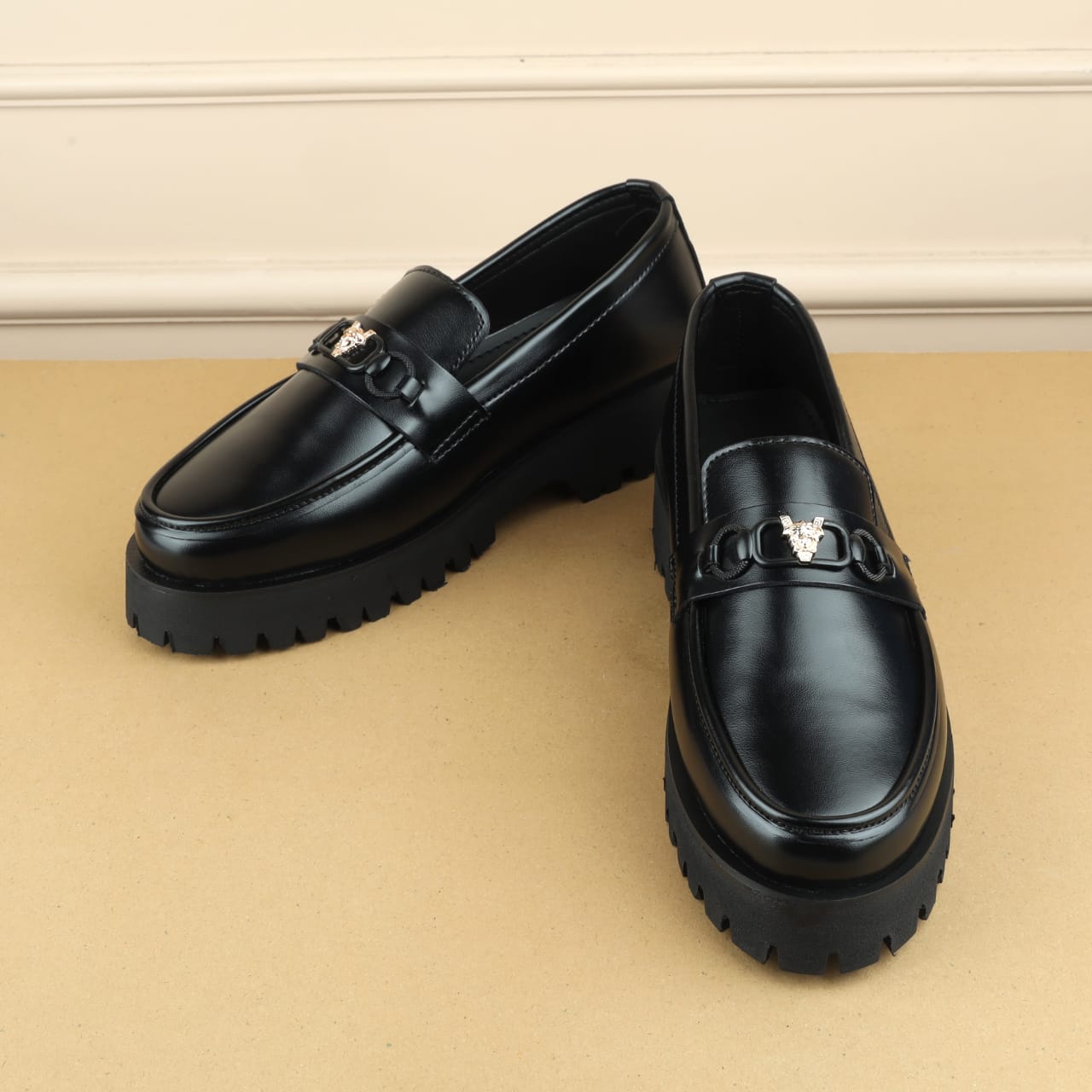 VB:715-BLK - Image 3